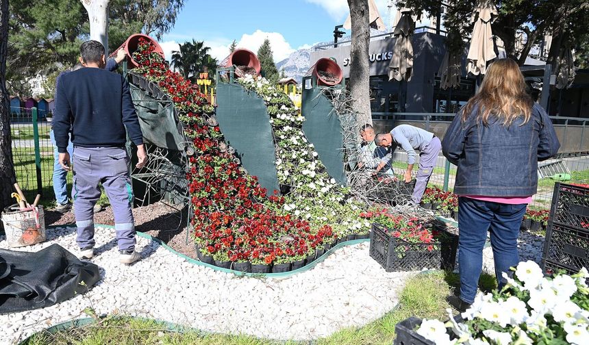 Turizm cenneti Kemer’de görsel şölen