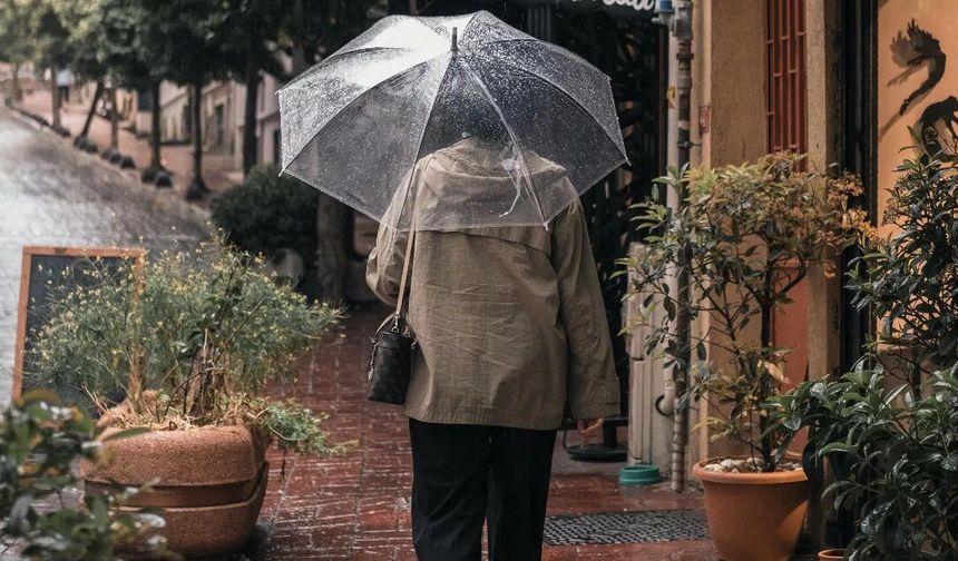 Antalya’da sıcaklıklar düşüyor: Hafta sonu yağış uyarısı