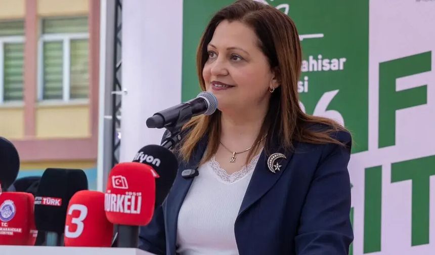 Burcu Köksal AK Parti'ye katıldı