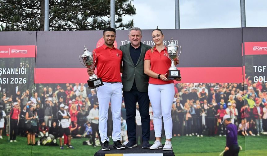 Akdeniz Üniversitesi öğrencilerinden golf kupasında çifte şampiyonluk