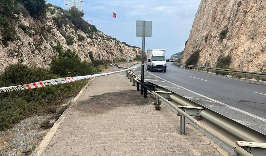 Alanya'da takla atan otomobil alev aldı: Ölü ve yaralılar var