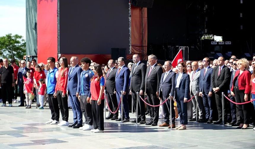 19 Mayıs’ın 107. yılında Antalya tek yürek oldu