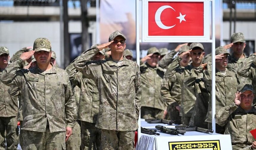 Antalya'da 72 özel genç askerlik coşkusunu yaşadı