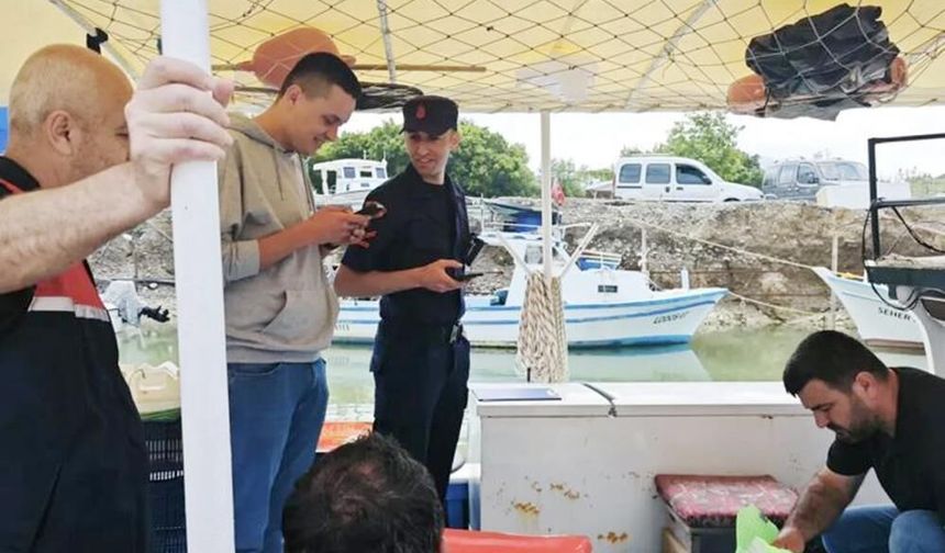 Gazipaşa’da balıkçı teknelerine sıkı denetim: “Mavi Vatan” için ortak mesai