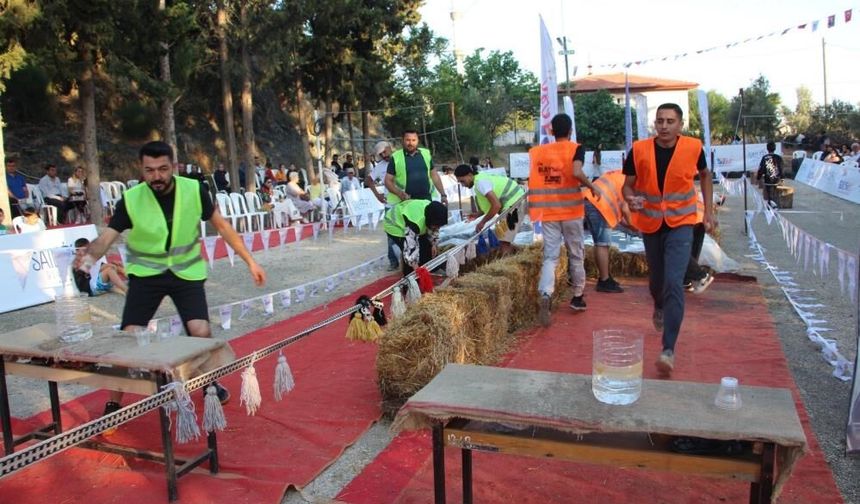 Köy Survivor’da kıyasıya rekabet: Tatil için yarıştılar