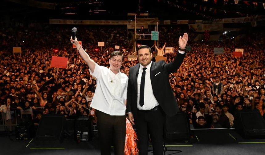 Kumluca’daki festivalde Poizi rüzgarı esti