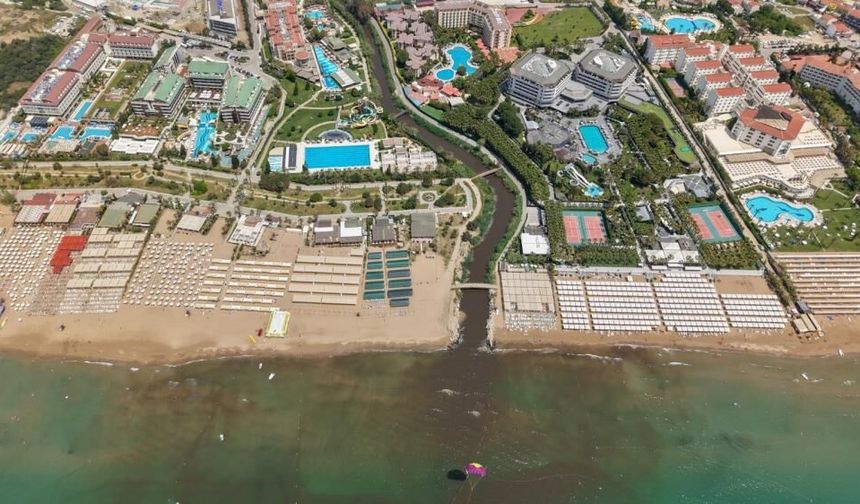 Manavgat’ta skandala 2,5 milyon liralık ceza: Nehre hayvansal atık bırakıldı