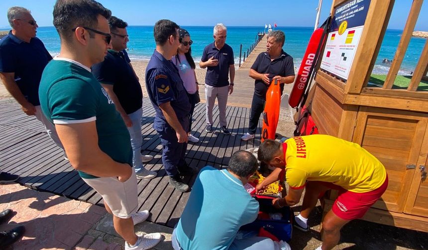 Adrasan ve Kumluca’da cankurtaran ve ekipman denetimi