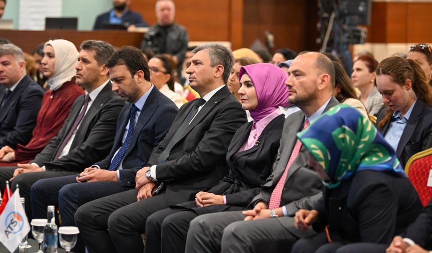 Antalya’da “Akdeniz'de İlham Veren Kadınlar” programı düzenlendi