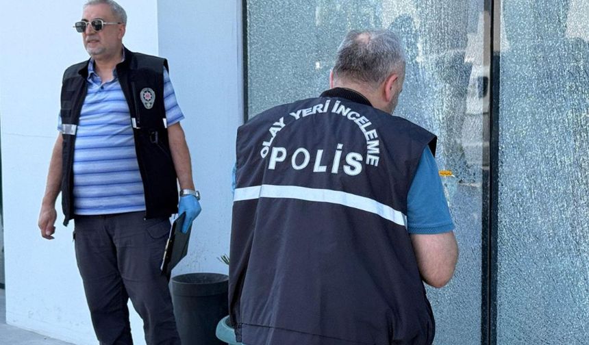 İstanbul’dan sonra Antalya’da da Otokoç galerisine s*lahlı s*ldırı