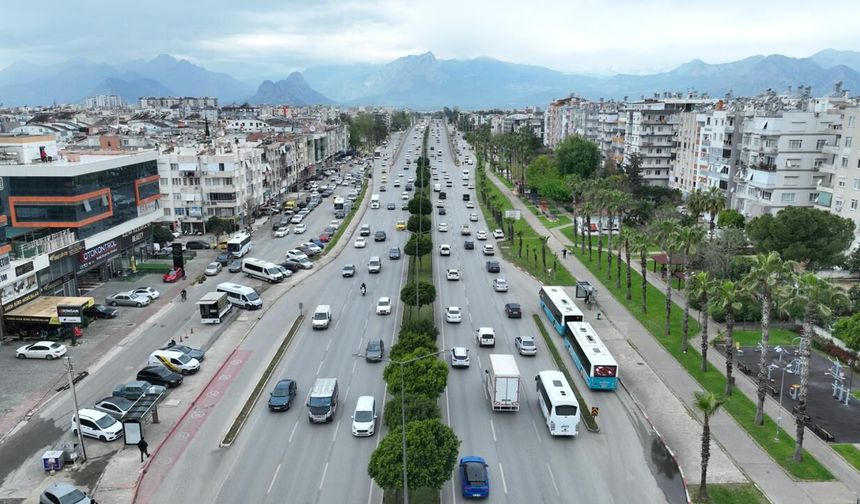 Antalya’da trafiği rahatlatacak çalışma: İşlek güzergahta düzenleme yapılıyor