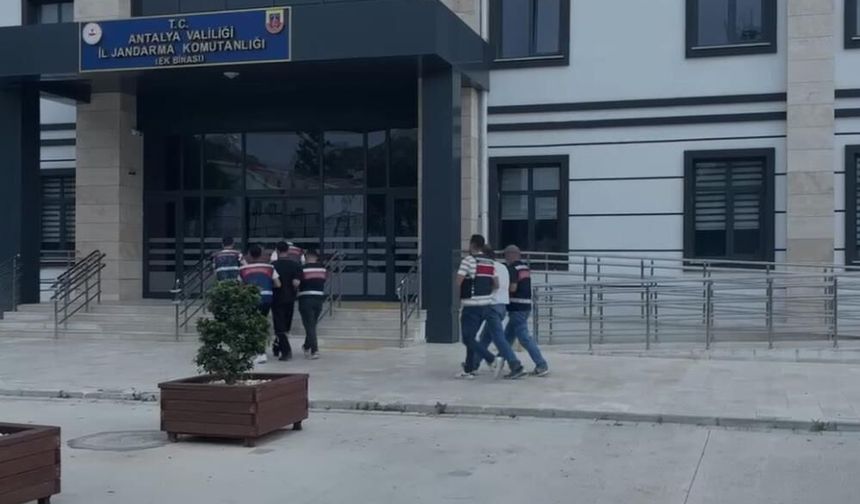 Antalya merkezli yasa dışı bahis operasyonu: 79 gözaltı