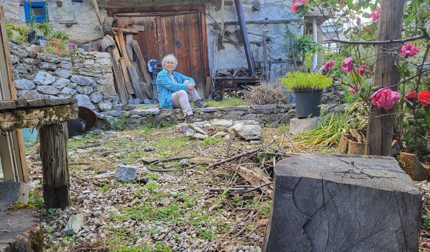 Antalya’nın doğasından etkilendi: Kendi ‘Algoritmik Dünya’sını kurdu