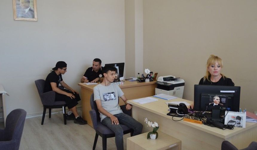 Konyaaltı Belediyesi’nden vatandaşlara kariyer desteği