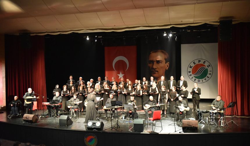 Kepez'de Türk Sanat Müziği Korosu'ndan yıl sonu konseri