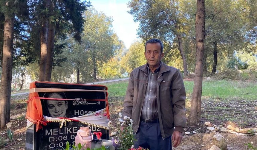 Kızının mezarını 3 yıl yalnız bırakmayan baba, evladının yanına defnedildi