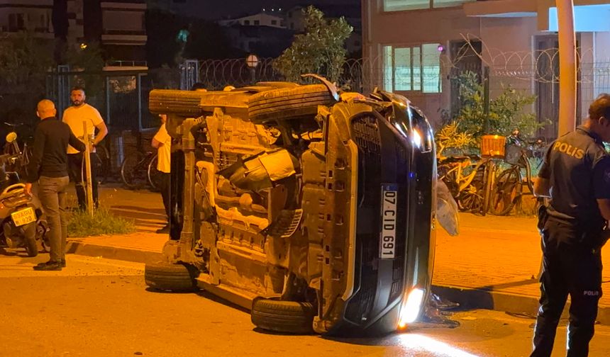 Gazipaşa’da alkollü sürücü d*hşeti: Park halindeki araçlara çarpıp takla attı