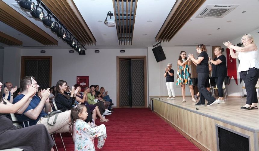 Konyaaltı Belediyesi’nden sanatseverlere çifte tiyatro etkinliği