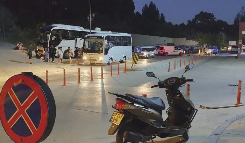 Manavgat’ta eğlence kabusa döndü: Rafting sonrası 52 kişi hastanelik oldu
