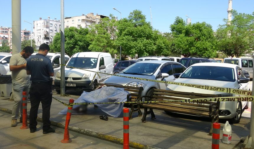 Antalya’da aynı gün iki acı ölüm: Biri hastane önünde, diğeri konteyner yanında bulundu