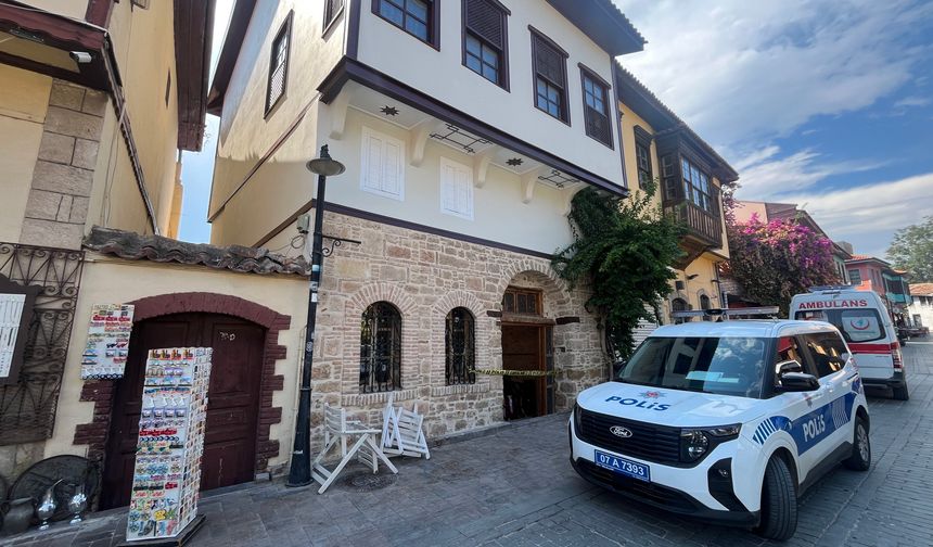Kaleiçi'nde alarm! Alman vatandaşının yeni aldığı evinde cansız bedenine ulaşıldı