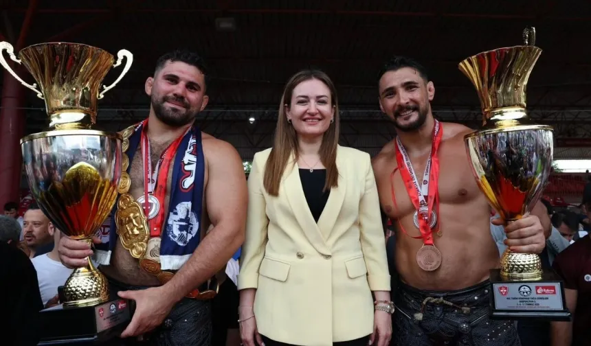 Kırkpınar Şampiyonu Erkan Taş’a Antalya'da tören! Vatandaşlar davet edildi