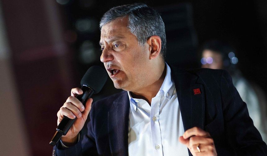 Özgür Özel'in yeni parti açıklaması Antalya'da yankı buldu: İlk destek mesajları geldi