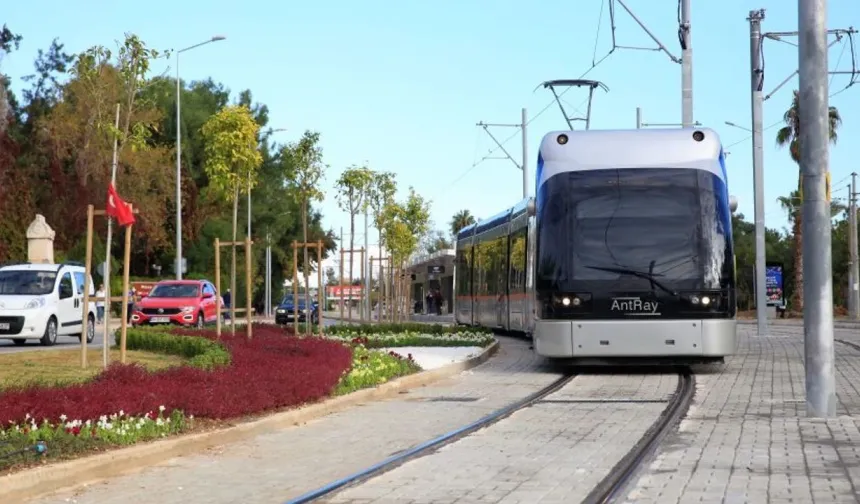 Antalya'da tramvay seferlerinde son dakika gelişmesi!