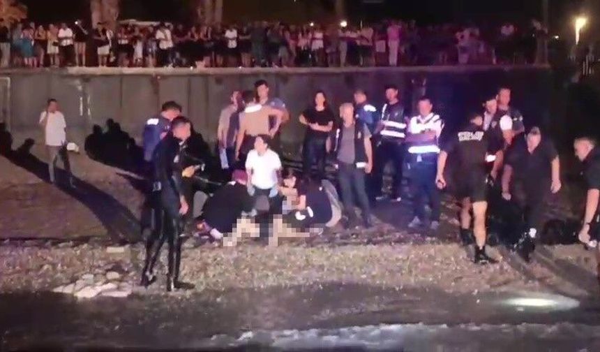 Antalya'da denize giren 3 arkadaştan acı haber! Arama çalışmaları f*ciayla sonuçlandı