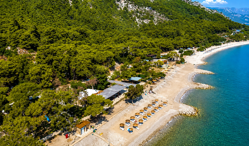 Antalya'da denizin dibinde kamp keyfi! İşte çadır ve karavan için 7 nokta