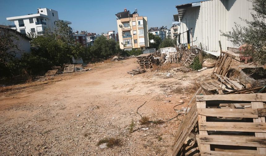 Kepez'de çevre denetimi: 2 müteahhit ve 3 işletmeye ceza yağdı