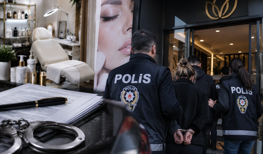 Güzellik hizmeti vaadiyle gelenlere icra şoku! Antalya’da operasyon düzenlendi