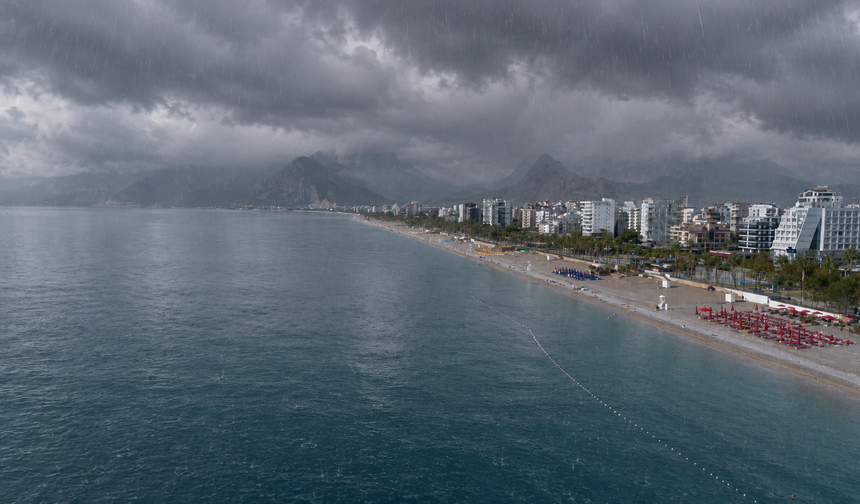 Antalya’da sağanak alarmı! 17 Eylül’de hava bir anda değişecek
