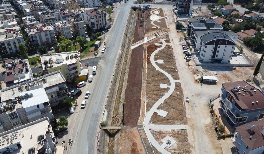 Kepez’de sel ve su baskınlarıyla anılıyordu! Şimdi park oluyor