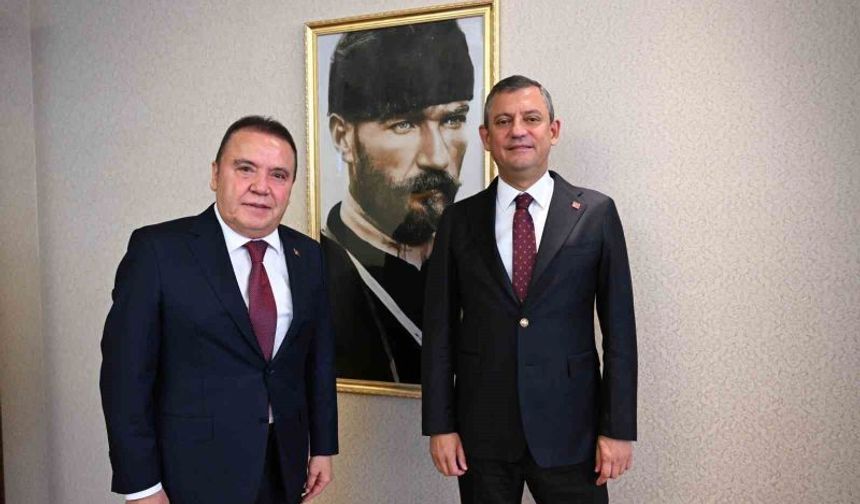 Antalya’daki iddialar için Özgür Özel: "Kavunun dibini koklama şansımız yok!"