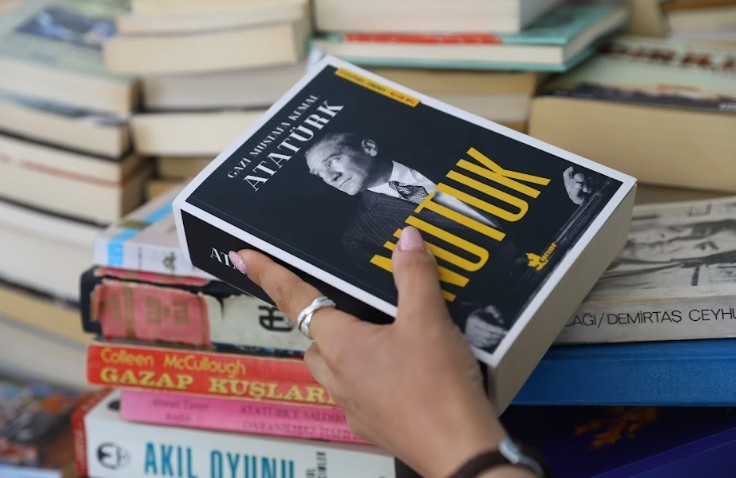 Antalyadanturkiyenindortbiryaninayolacikti