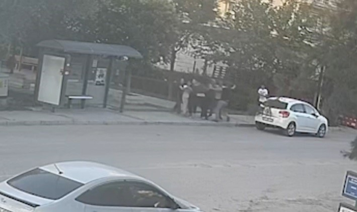 Komsukavgasindadorttutuklama,