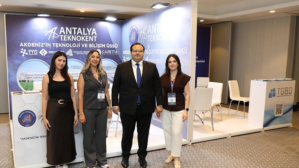 Akdenizteknokentzirve