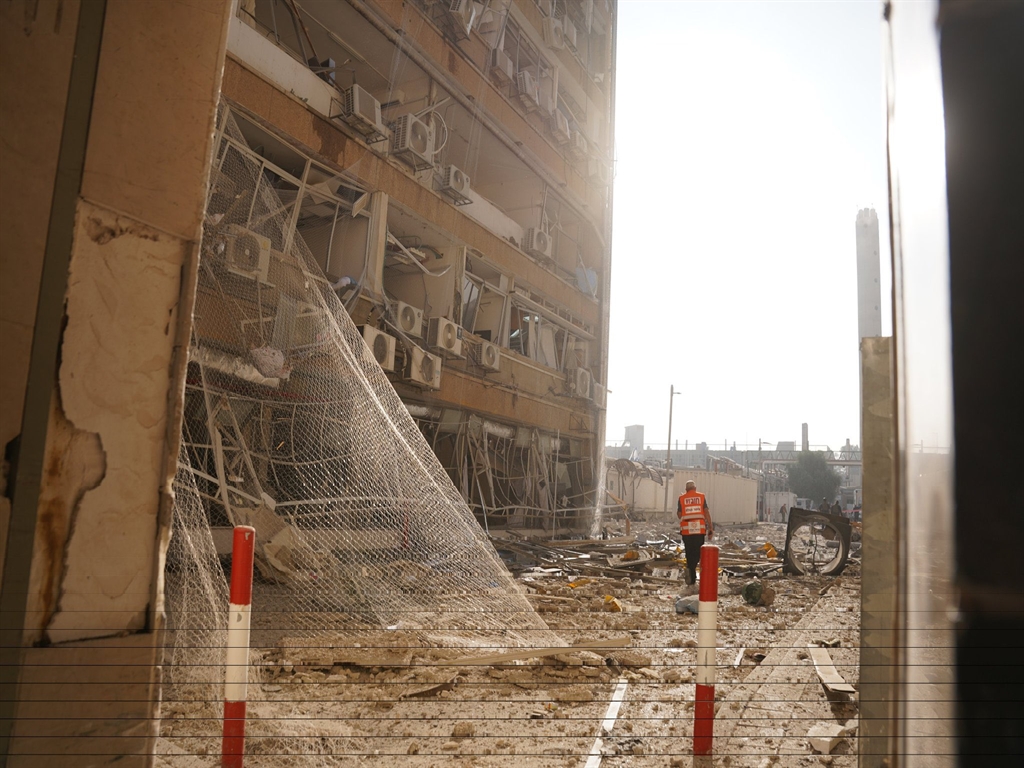 Iranbukezisraildehastaneveborsabinasiniisabetaldi