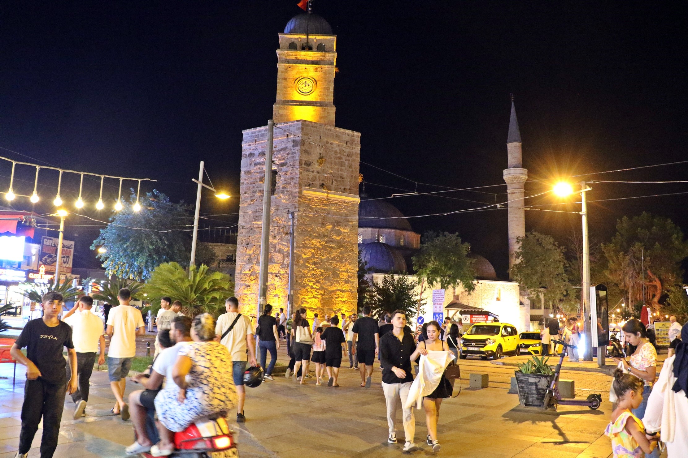 Kaleicindesabahlarisessizlikgecelerisenlik