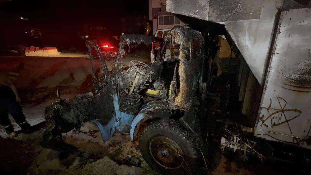 Parkhalindekikamyonyangin