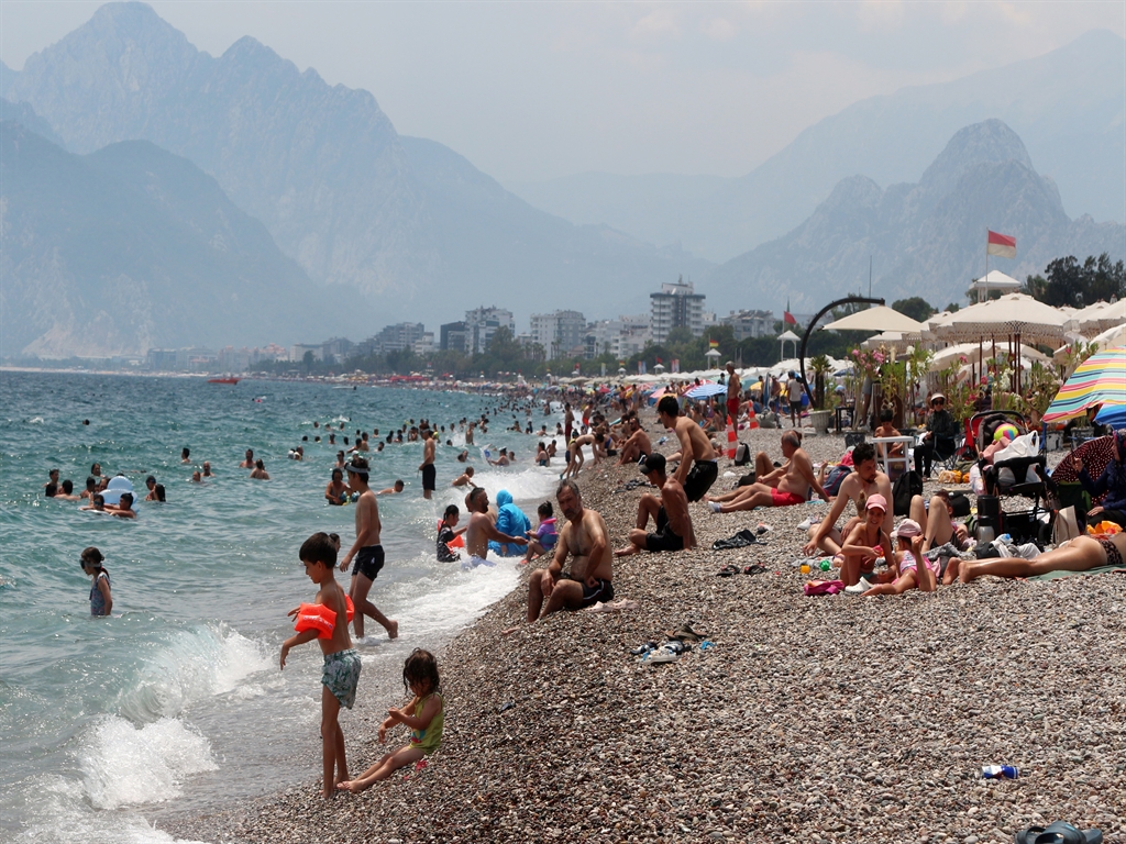 Sinavdancikanlarantalyadasolugusahildealdi