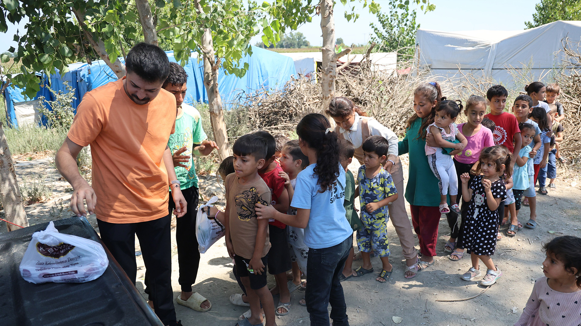 Adanadadunyakebapgunundeduygulandiranfarkindalik1