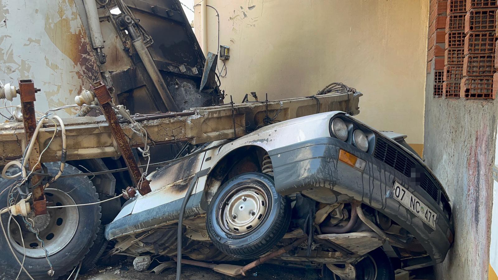 Antalyadaaracinfrenibosaldizincirlemetrafikkazasiyasandi