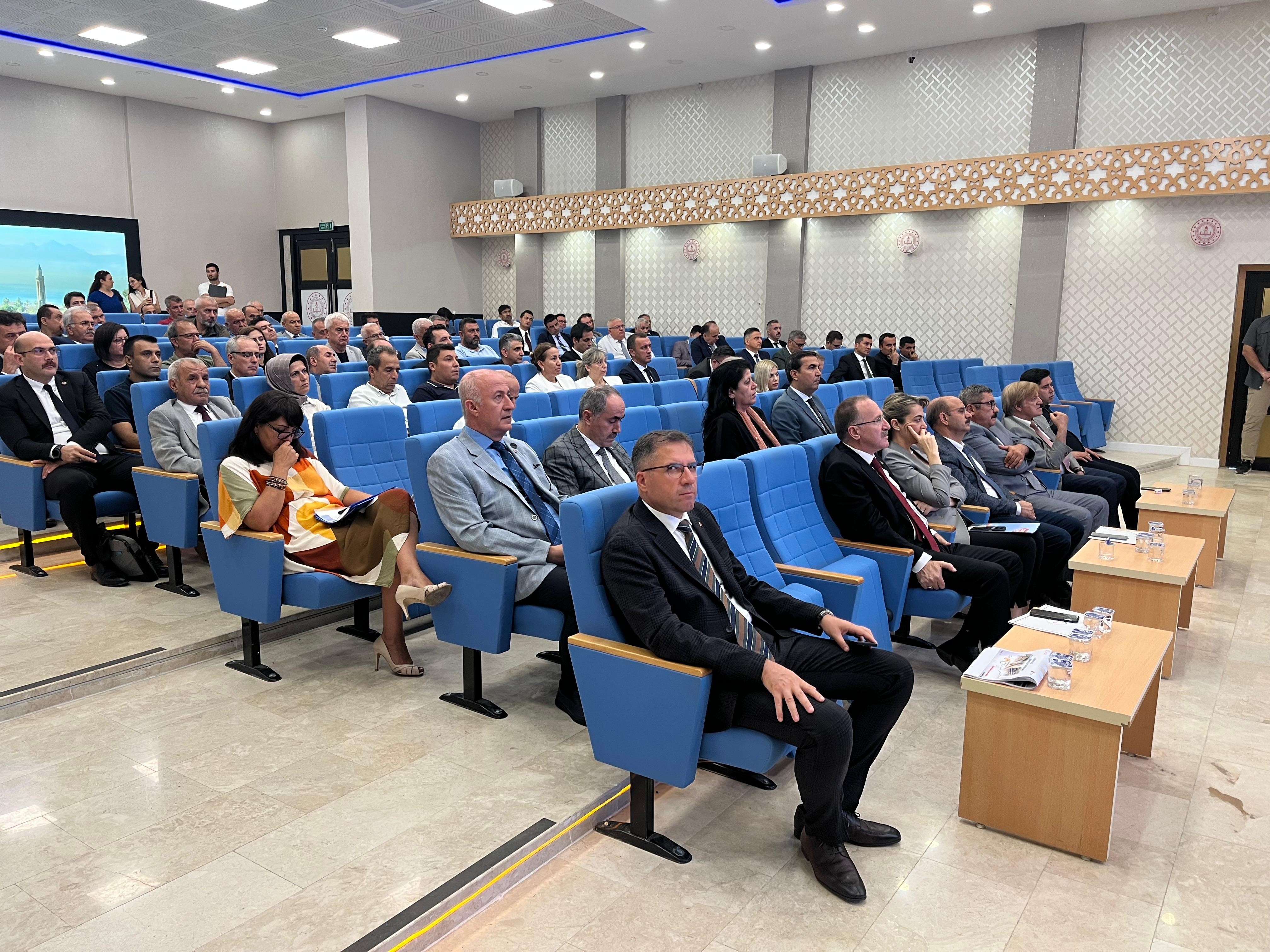 Antalyadaenfazlaharcamadigerkamuuhizmetlerisektorunde