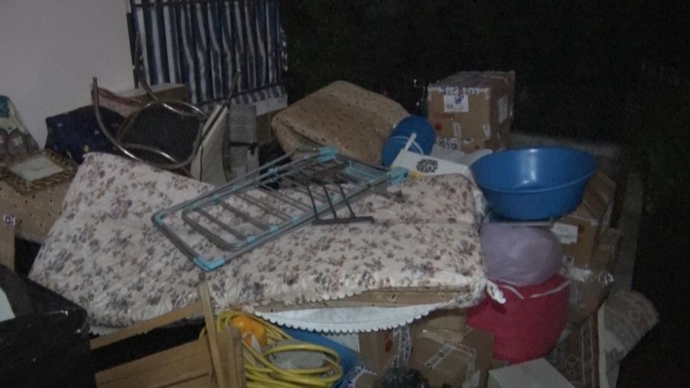 Aynievdeikikezkabusuyasadievsizkaldi