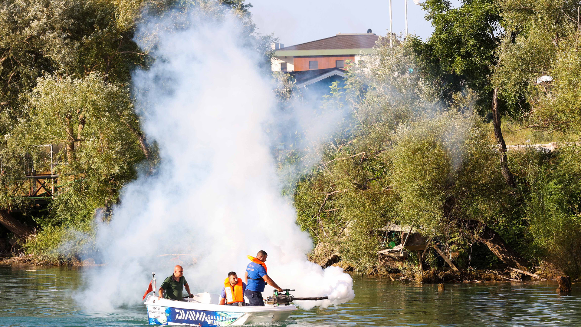 Buyksehirbelediyesicalismalarinisurduruyor