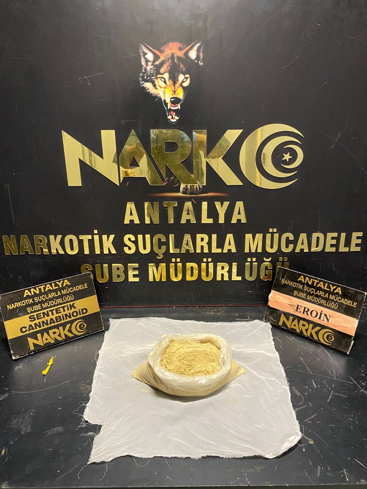 Ekipleroperasyontusunabasti