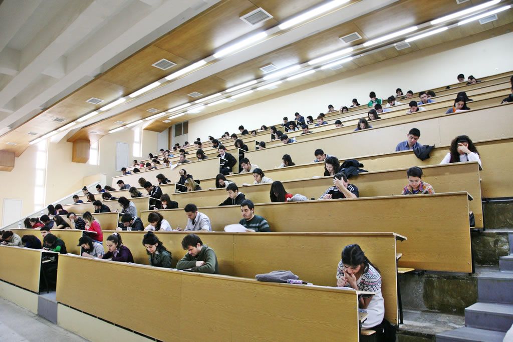 Erdoganimzaladı4Universitekapatildi