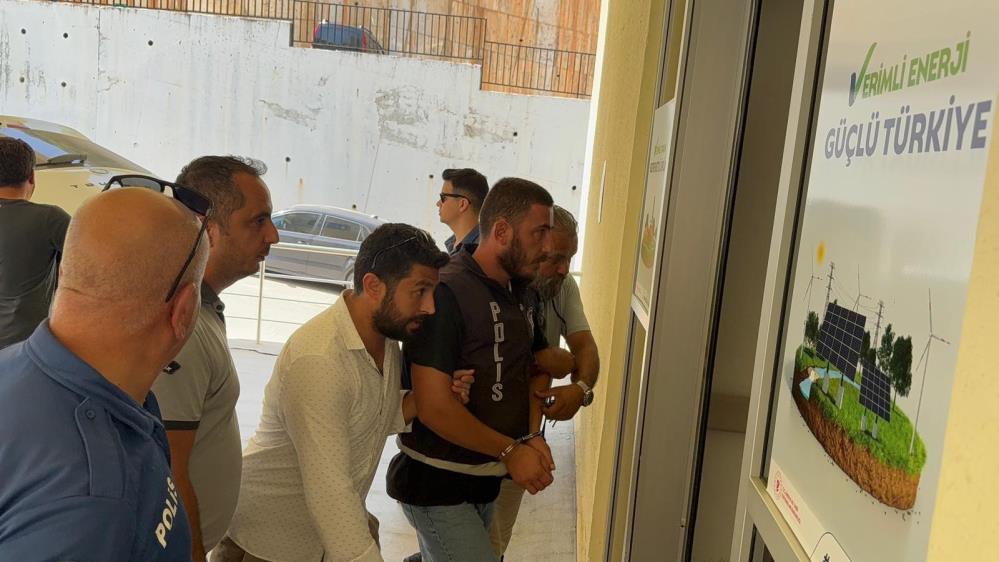 Esinikomalikedenkocatutuklandi